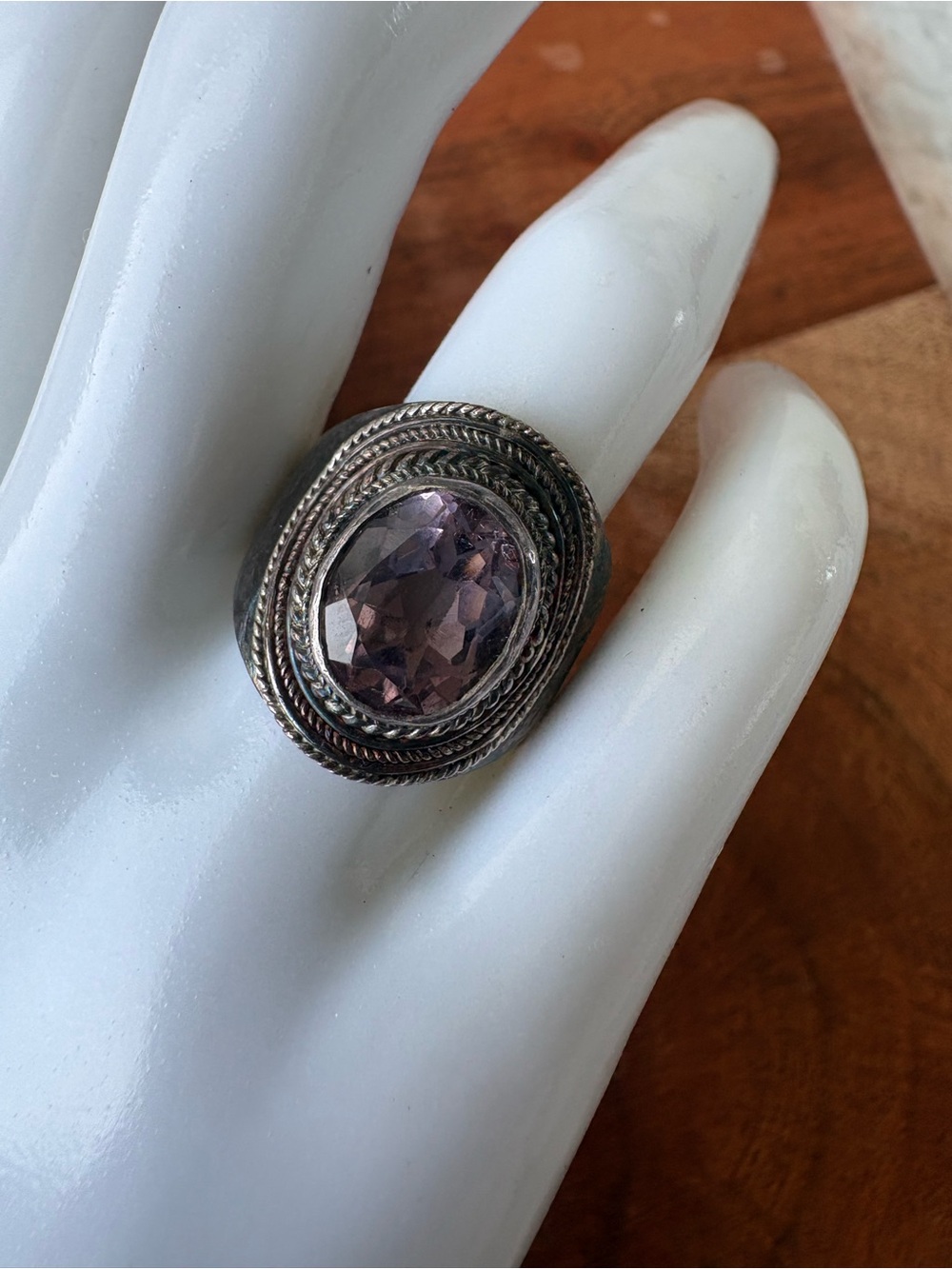 Vintage Sterling Silver Ring with Purple Amethyst-Style Stone - Size 7.5